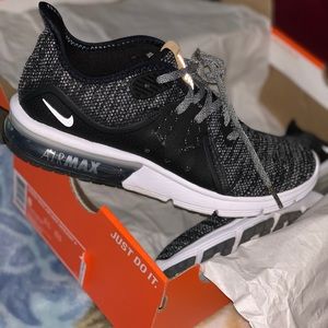 Women’s Nike Air Max